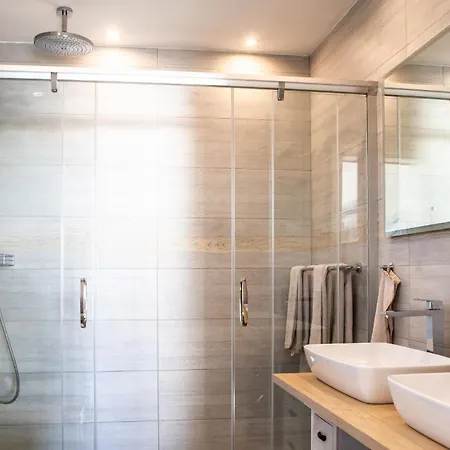 In Mit Eigenem Balkon Und Meerblick *